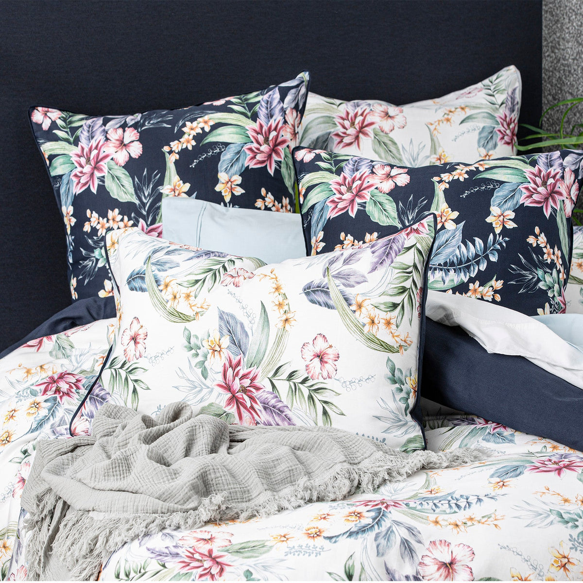 Renee Taylor Vernoica Quilt cover set 300 Thread Count Cotton Reversible