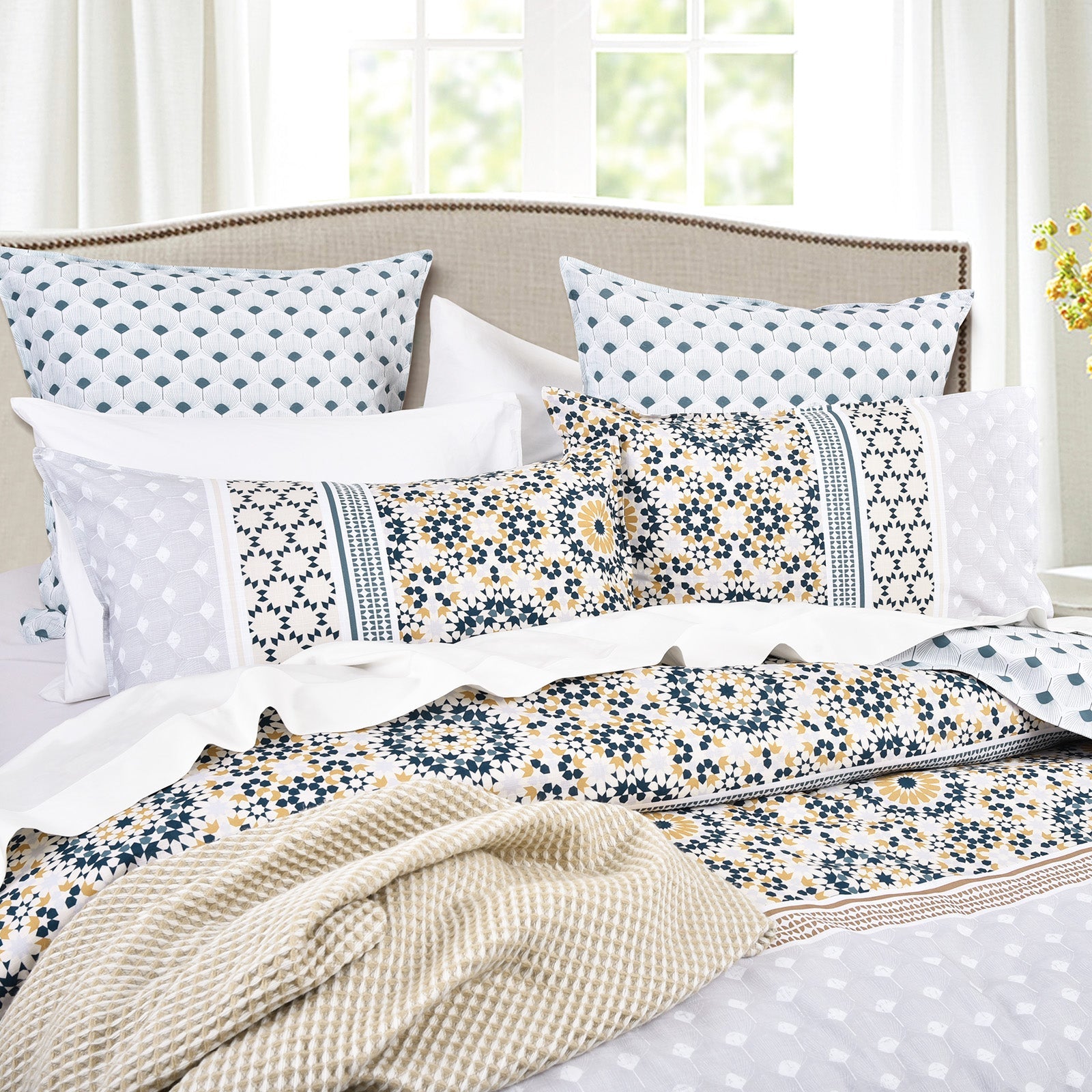 Renee Taylor Benitta Quilt Cover Set 300 Thread Count Cotton Reversible
