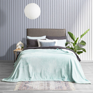 Renee Taylor Plush Velvet Blanket Blue