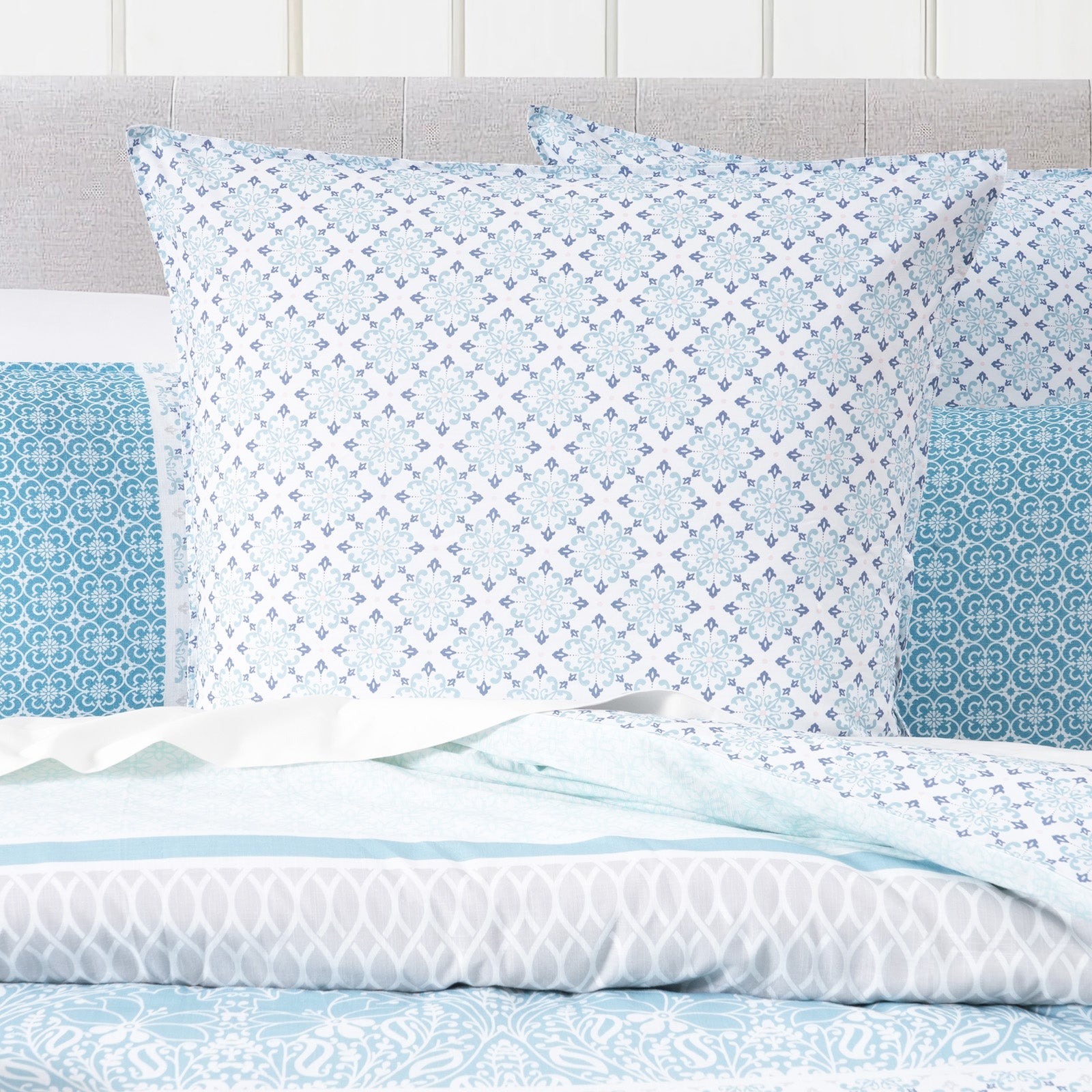 Renee Taylor Margot Quilt Cover Set 300 Thread Count Cotton Reversible