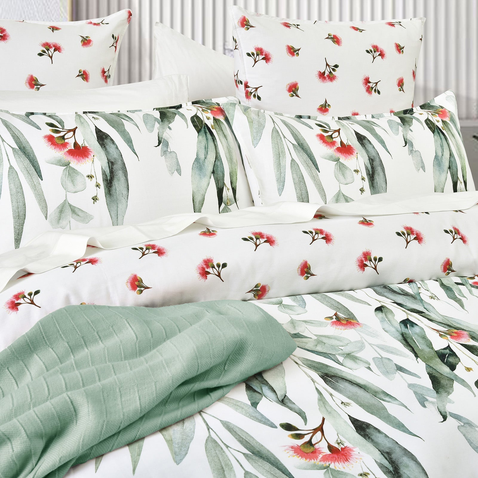 Renee Taylor Mallees Quilt Cover Set 300 Thread Count Cotton Reversible