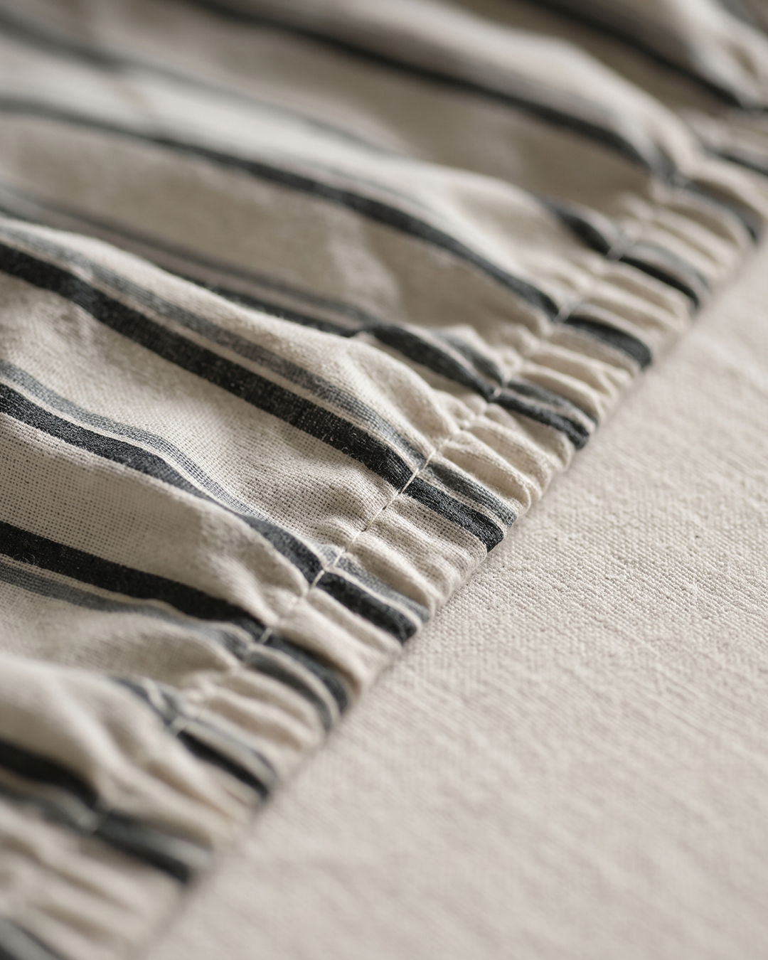 Oxford Stripe Cotton Bedding Set – Fitted Sheet + 2 Pillow Covers