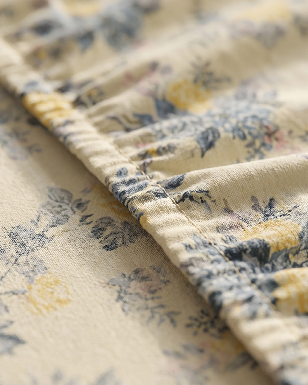Marigold Pure Cotton Bed Sheet Set with 2 Pillow Covers