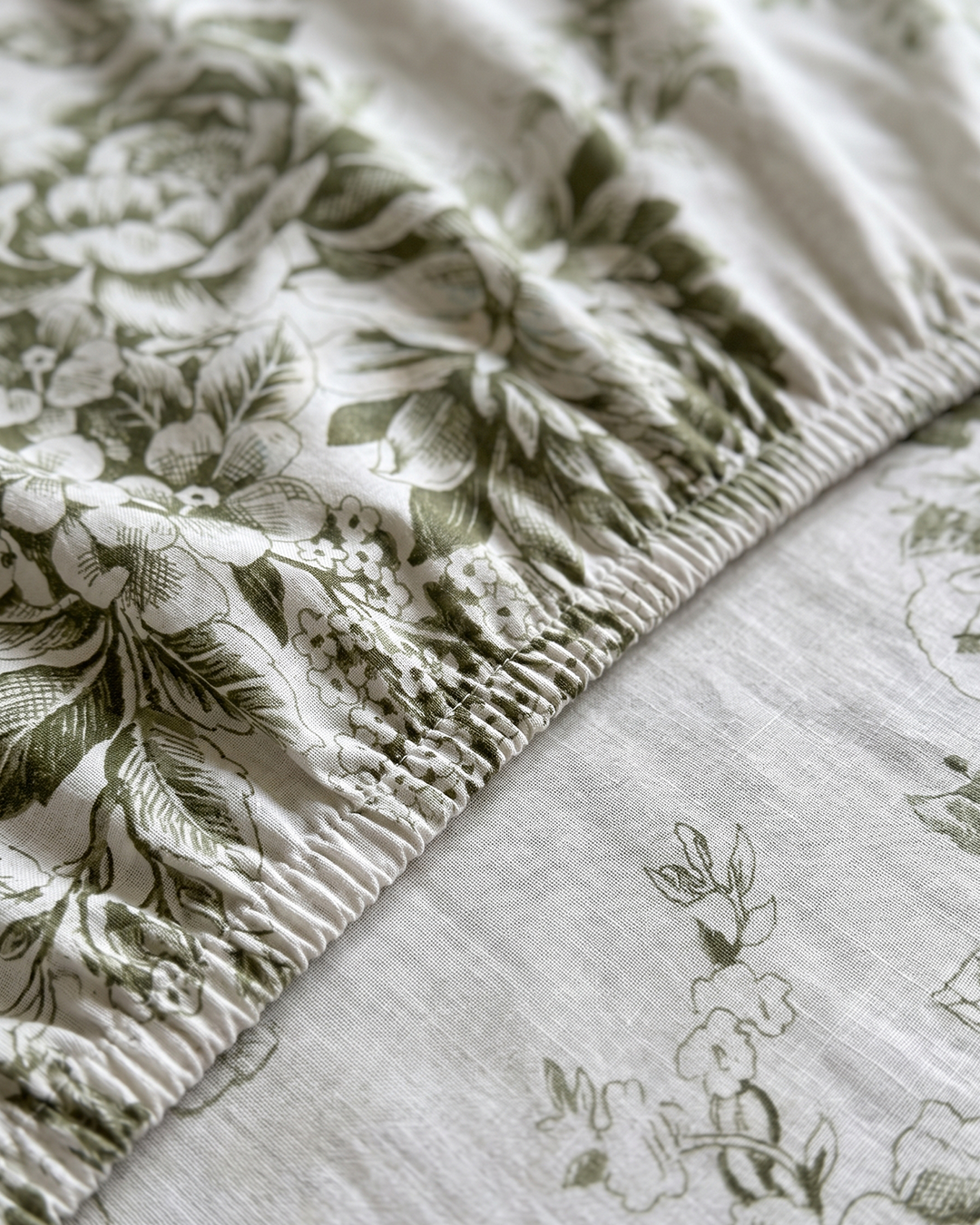 Sage Meadow Cotton Bedding Set – Fitted Sheet + 2 Pillow Covers