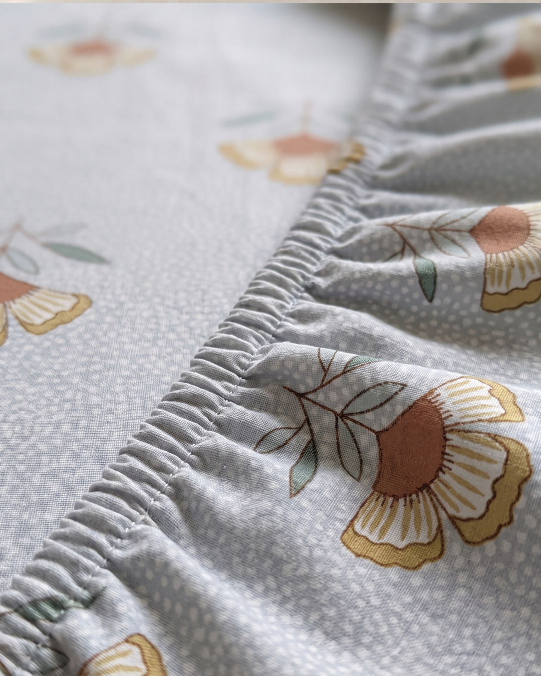 Nightingle BloomCotton Bedding Set – Fitted Sheet + 2 Pillow Covers
