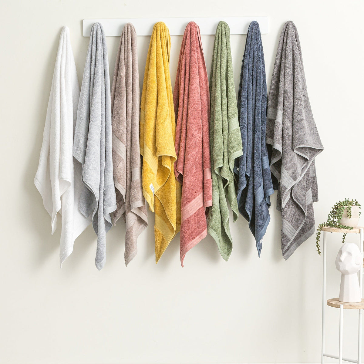Renee Taylor Stella Bamboo Towel Sets Silver