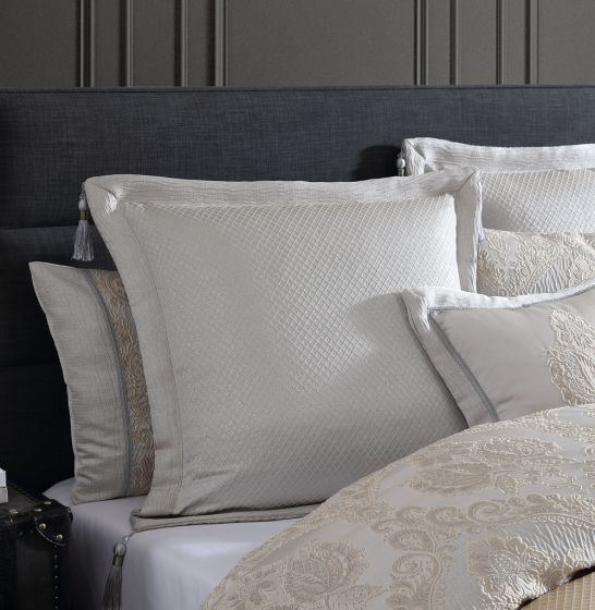 Davinci Emerson Ivory Quilt Cover Set