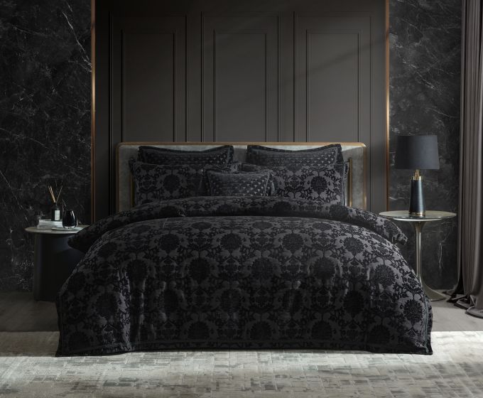 Davinci Imperial Black Quilt Cover Set
